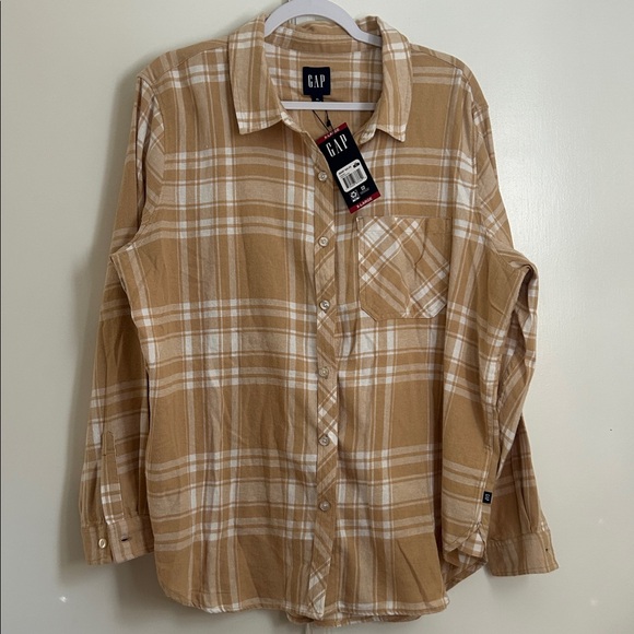 GAP Tops - NWT Gap Flannel